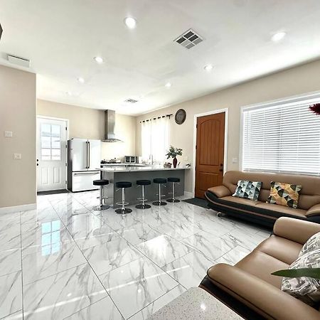 فيلا New Renovated House In Little Saigon Midway City المظهر الخارجي الصورة