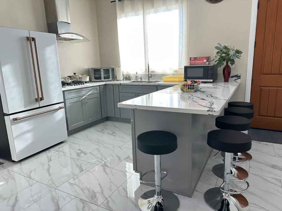 فيلا New Renovated House In Little Saigon Midway City المظهر الخارجي الصورة
