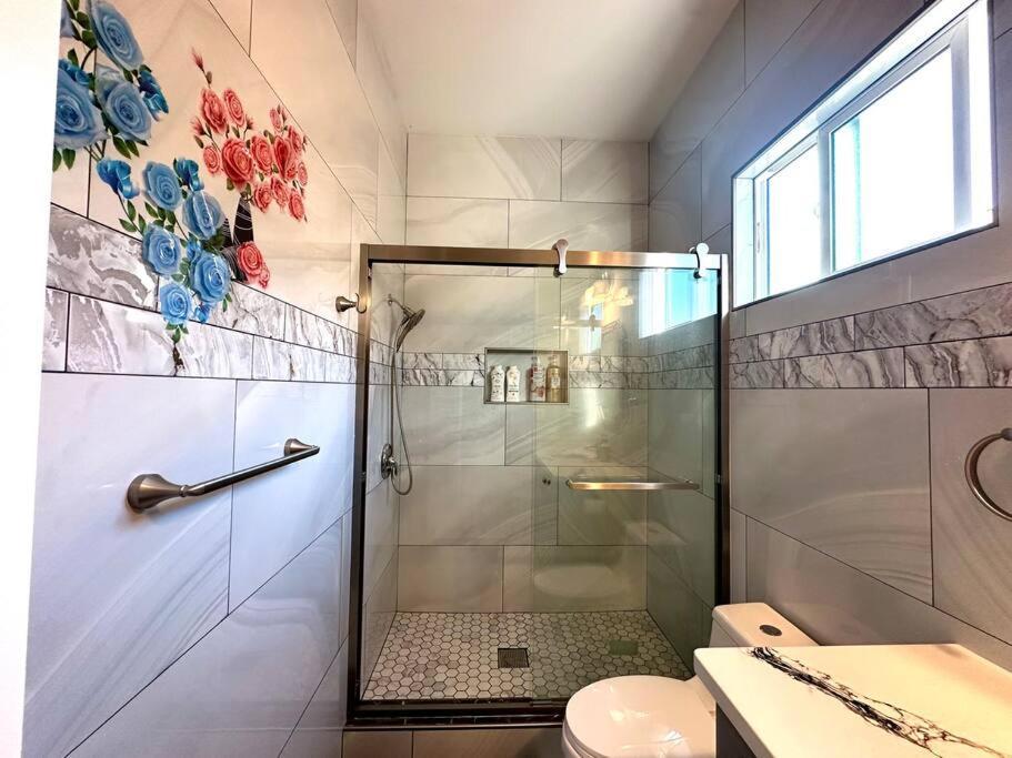 فيلا New Renovated House In Little Saigon Midway City المظهر الخارجي الصورة